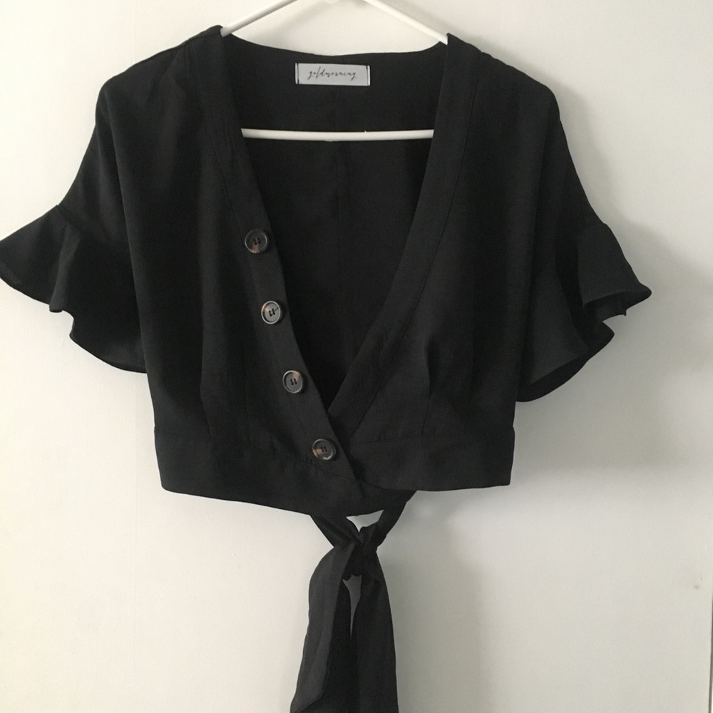 Goldmorning Black wrap around crop top